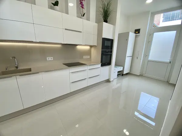Eladó téglalakás, Budapest, V. kerület 2 szoba 53 m² 139 M Ft
